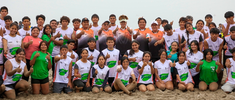 Deportistas villarrealinos realizan entrenamiento en playa Los Yuyos