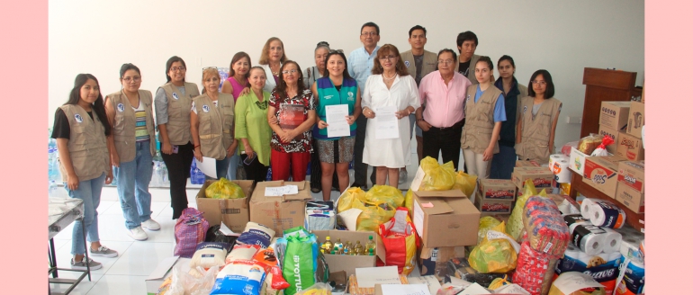 Se entregan donativos para damnificados por huaicos y desbordes