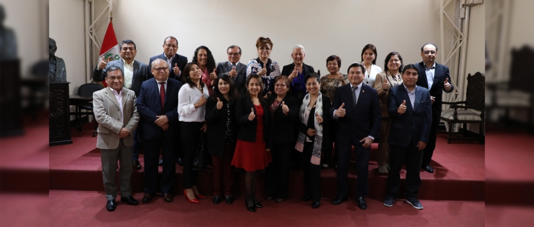 Docente espa&ntilde;ola brinda conferencia sobre entornos personales de aprendizaje