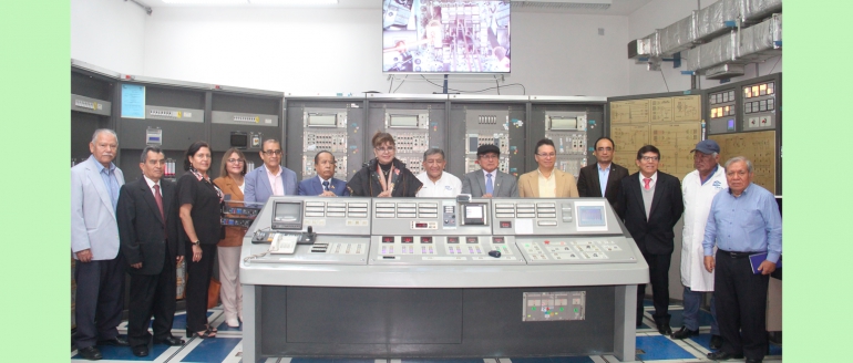 Visita t&eacute;cnica a centro nuclear peruano realiza comitiva de nuestra universidad