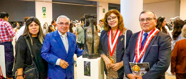 Con exhibici&oacute;n art&iacute;stica se celebra 50 a&ntilde;os de labor docente del maestro villarrealino Luis Sono