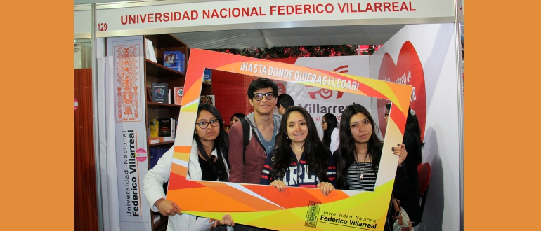 Editorial Universitaria villarrealina participa exitosamente en Feria Internacional del Libro de Lima