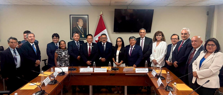 Presupuesto digno para universidades, exige ante el Congreso nuestra rectora