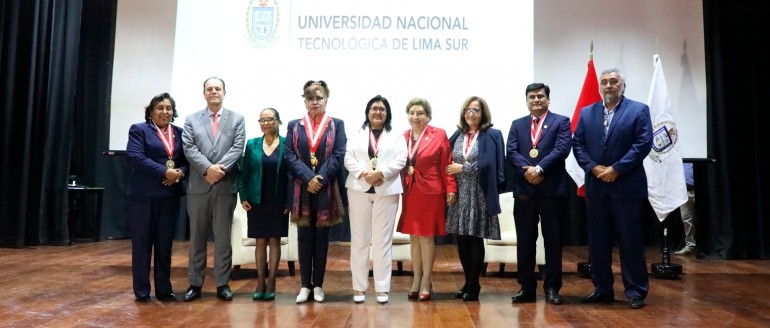 Rectora participa en aniversario de Universidad Nacional Tecnol&oacute;gica de Lima Sur
