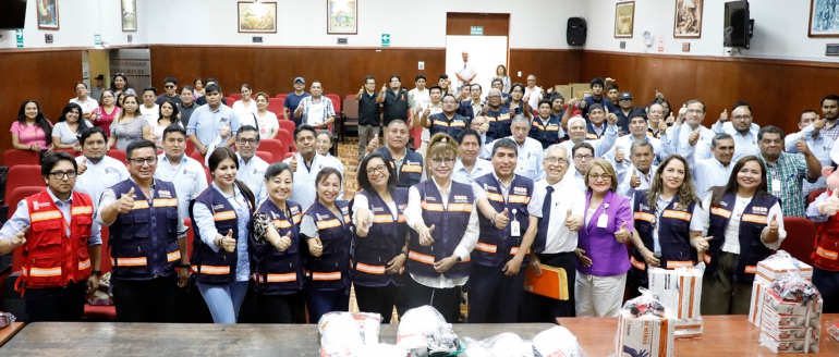 Comit&eacute; de Seguridad y Salud entrega elementos de seguridad a trabajadores