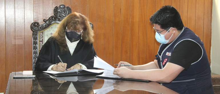 Suscribimos convenio con Red de Salud Huarochir&iacute; para brindar atenciones m&eacute;dicas