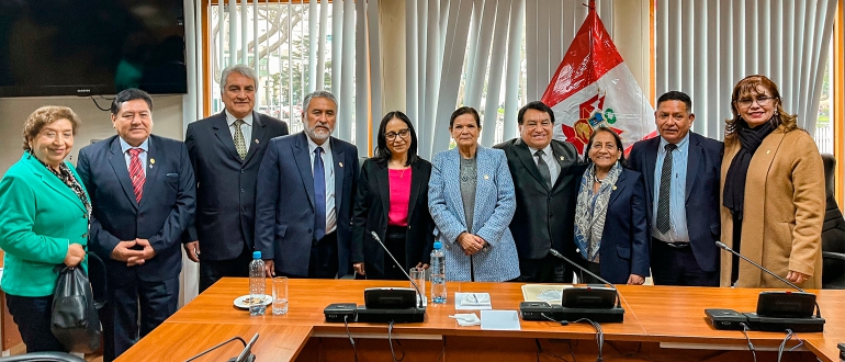 Rectores de universidades p&uacute;blicas demandan mayores recursos al Congreso