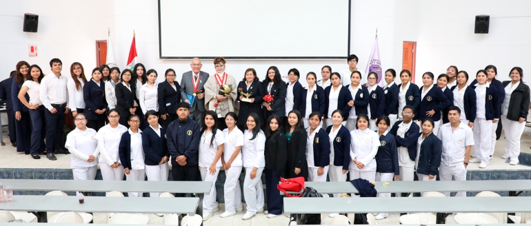 Celebramos el D&iacute;a de la Enfermer&iacute;a Peruana