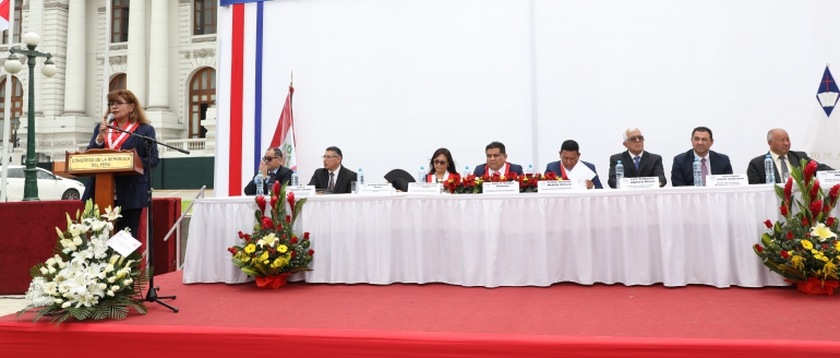 Rectora villarrealina participa en celebraci&oacute;n del Congreso de la Rep&uacute;blica