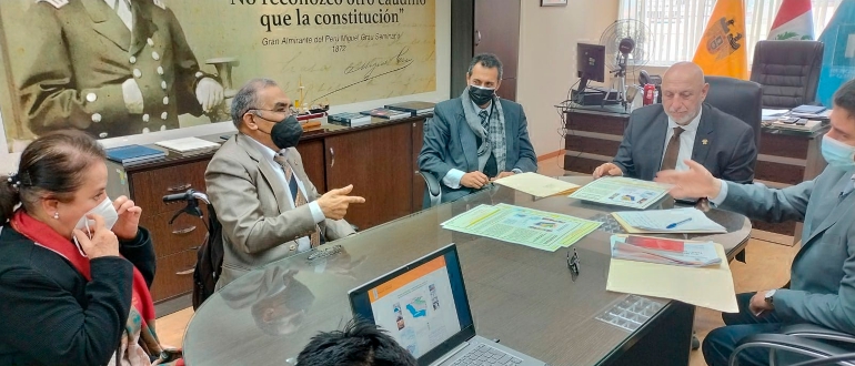 Decano villarrealino expone sobre tem&aacute;tica territorial a congresista de la Rep&uacute;blica