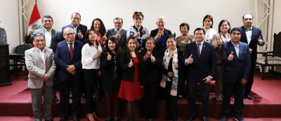 Docente investigadora de la Universidad Nacional de Educación a Distancia de España brinda exposición sobre entornos personales de aprendizaje