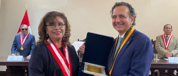 Distinción a Dr. Anthony Atala con el título de “Doctor Honoris Causa”