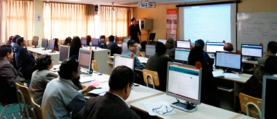 Jefes de investigación y de bibliotecas se capacitan en uso de base de datos